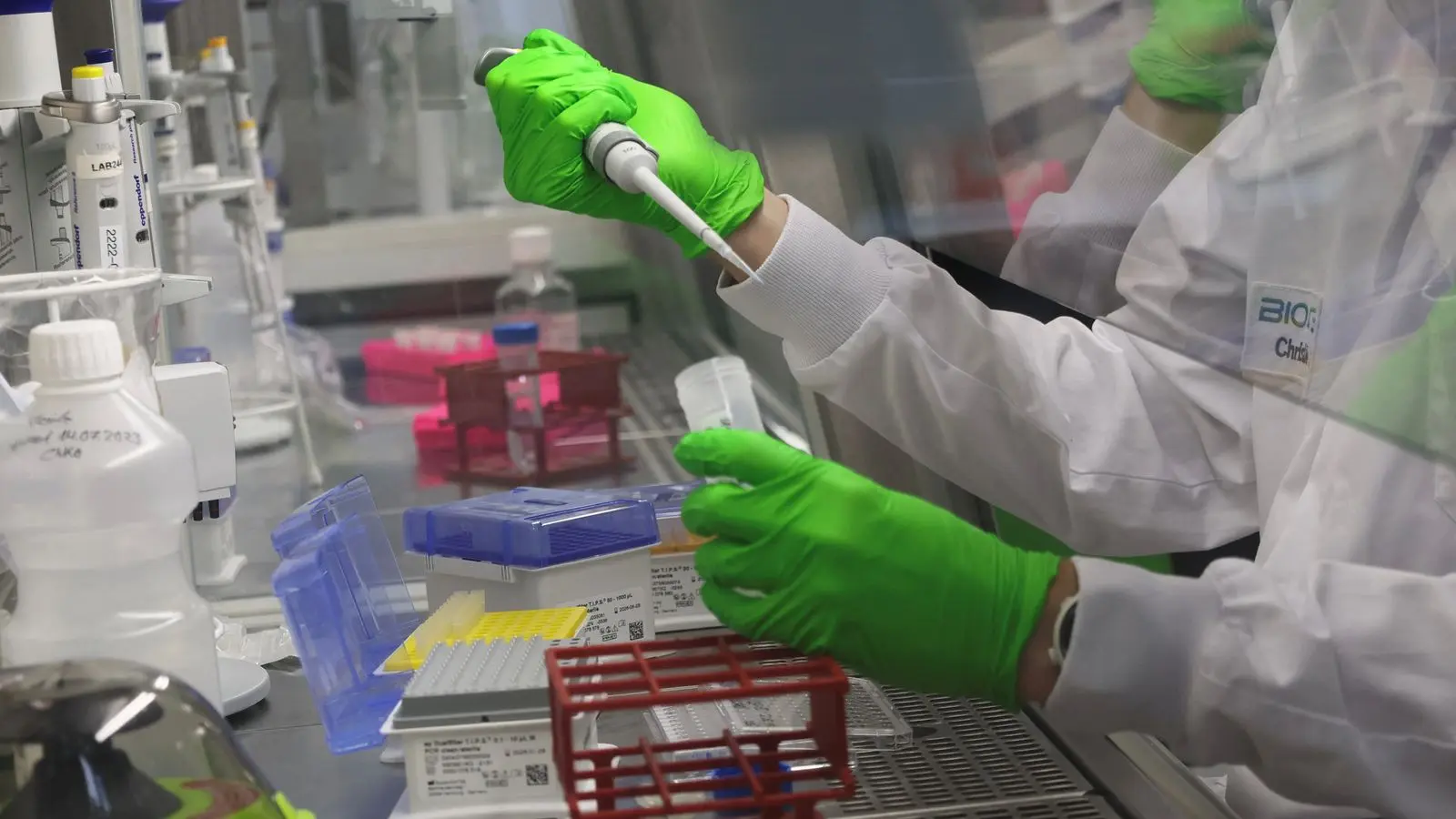 Personalized mRNA Cancer Vaccines Move Closer to Long-Term Clinical Use